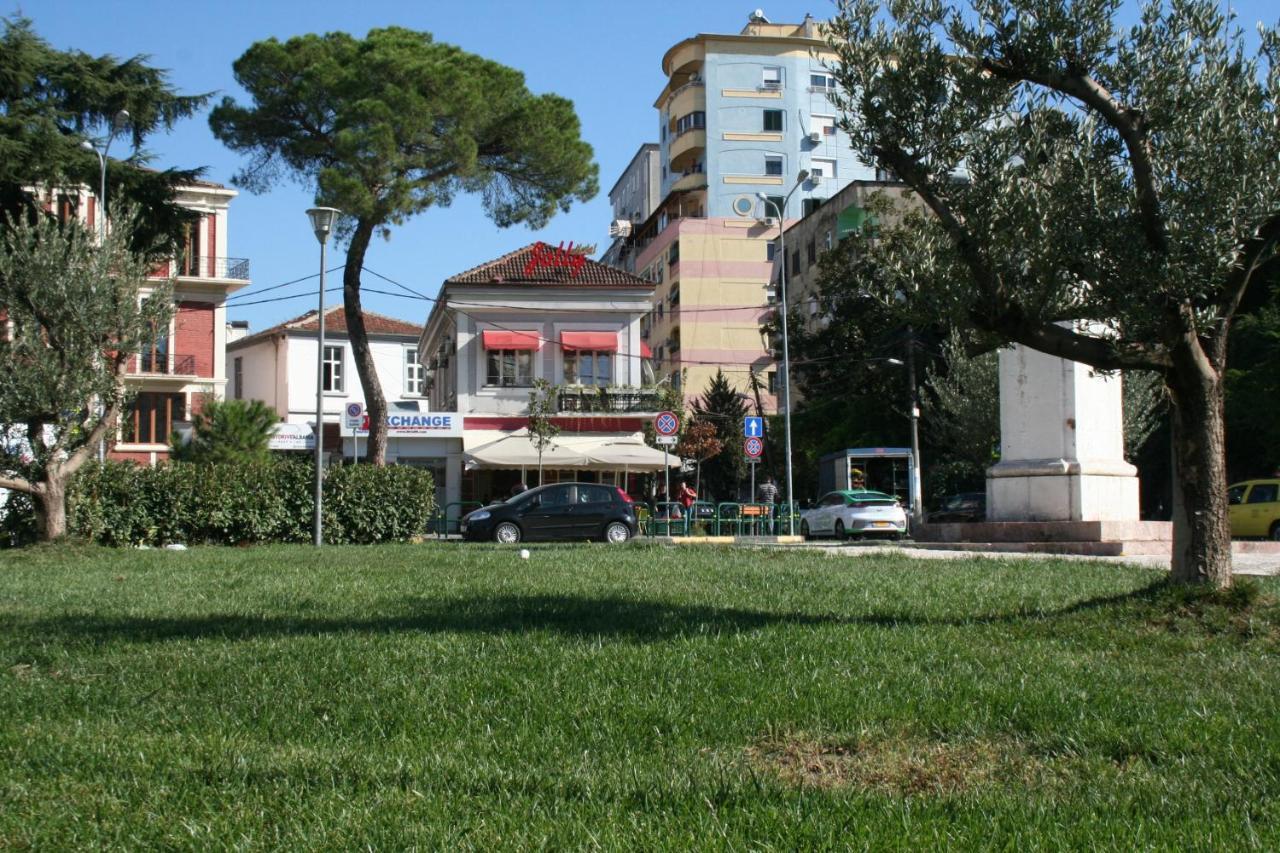 Jolly City Center Hotel Tirana Exterior foto